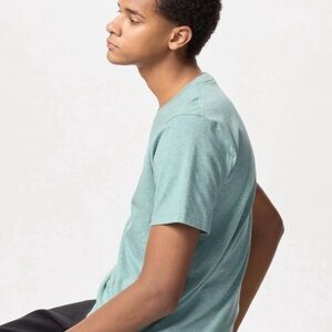 UNIQLO - NWT - Supima Cotton Green Tee